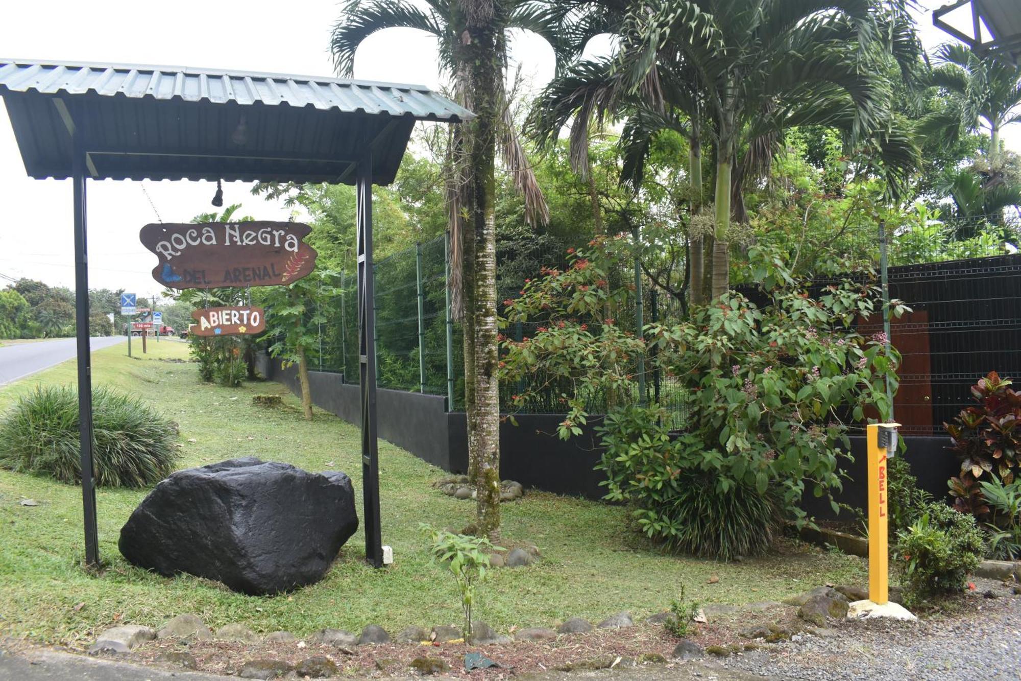 Hotel Roca Negra Del Arenal La Fortuna Buitenkant foto