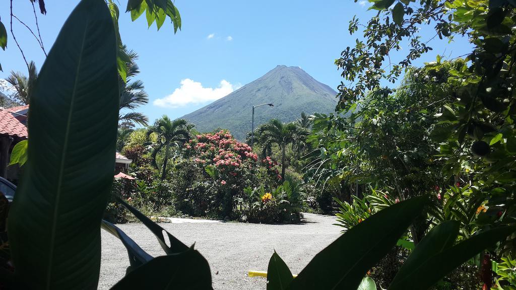 Hotel Roca Negra Del Arenal La Fortuna Buitenkant foto