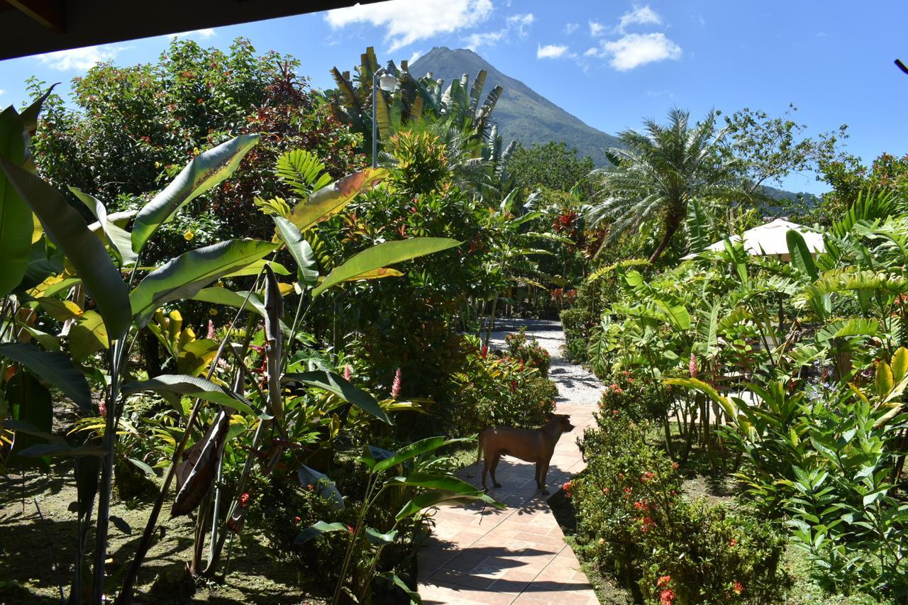 Hotel Roca Negra Del Arenal La Fortuna Buitenkant foto